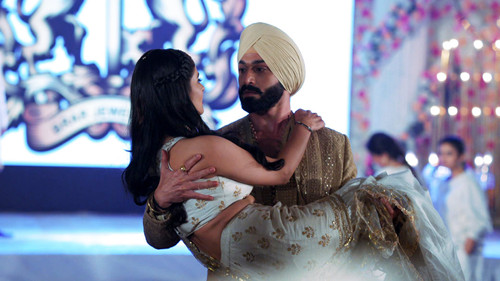 Teri Meri Doriyaann Season 1 Episode 12 - Seerat, Angad Come Closer.