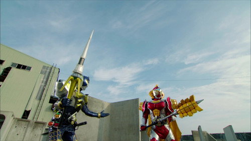 Kamen Rider Season 24 Episode 13 - Gaim and Baron's Tag Team of Friendship!