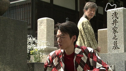 Episode 32 still
