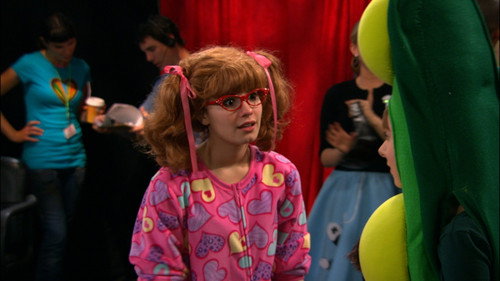 Sonny with a Chance Season 2 Episode 7 - Gummy With a Chance