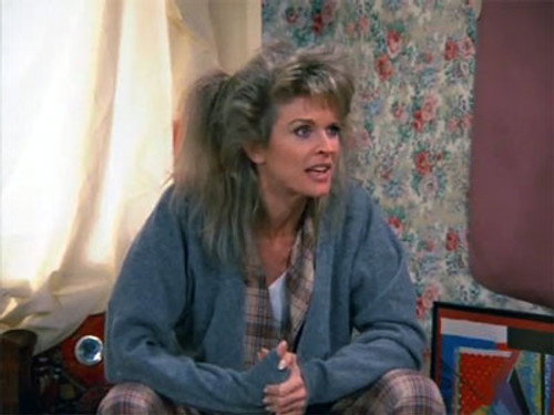 Murphy Brown Season 1 Episode 11 - Off the Job Experience
