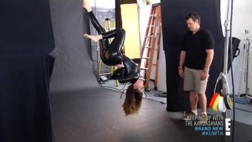 Keeping Up with the Kardashians Season 8 Episode 11 - Life's a Beach (House)