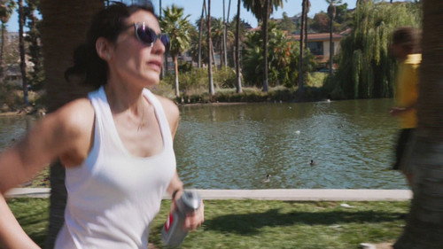 Girlfriends' Guide to Divorce Season 1 Episode 6 - Rule #33: When in Doubt, Run Away
