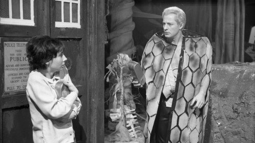 Doctor Who Season 1 Episode 7 - The Escape