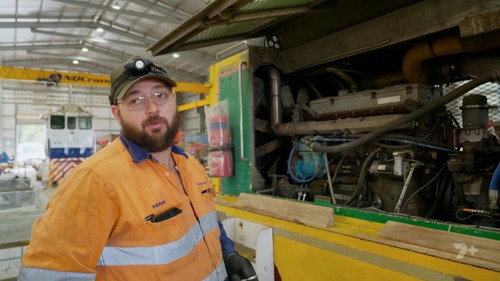Train Rescue Down Under Season 1 Episode 6 - Single Day Traction Motor Challenge