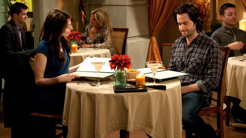 Whitney Season 1 Episode 2 - First Date