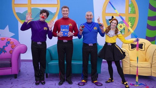 The Wiggles Season 10 Episode 1 - Five Fingered Family