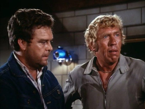 The Dukes of Hazzard Season 2 Episode 7 - Dukes Meet Cale Yarborough