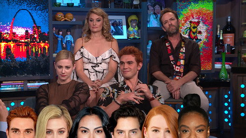 K.J. Apa; Lili Reinhart; Luke Perry; Mädchen Amick still