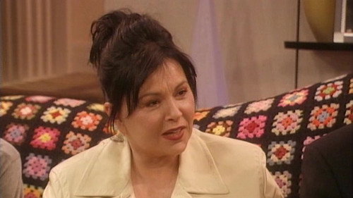 Roseanne Season 9 Episode 21 - The Truth Be Told