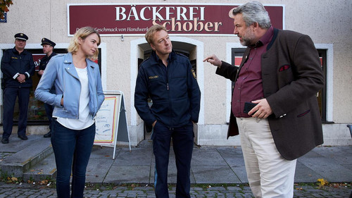 Die Rosenheim-Cops Season 20 Episode 1 - Two cases for Stadler