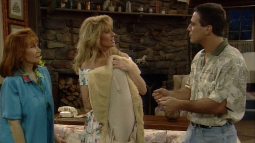 Who's the Boss? Season 8 Episode 1 - Seer of Love