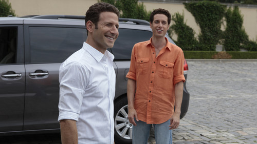 Royal Pains Season 3 Episode 10 - A Little Art, a Little Science