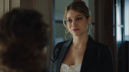 Episode 307 still