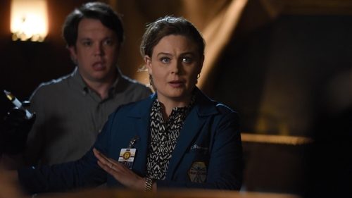 Bones Season 12 Episode 1 - The Hope in the Horror