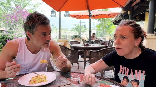 Het Perfecte Plaatje Op Reis Season 5 Episode 9 - Ninh Binh: Reportage in and around the railway and Landscape shoot from a perspective