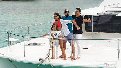 De viaje con los Derbez Season 3 Episode 3 - ¡No Mamas Way!