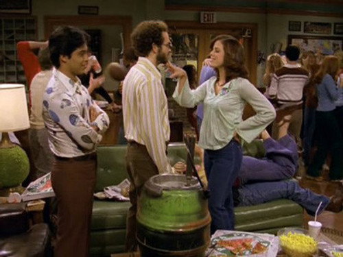 That '70s Show Season 5 Episode 6 - Over the Hills and Far Away