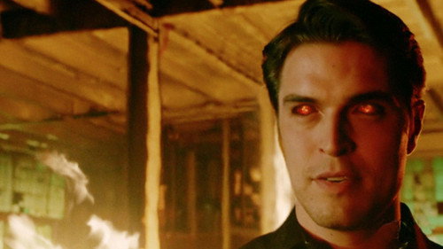 The Messengers Season 1 Episode 3 - Path to Paradise