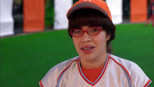 Ugly Betty Season 3 Episode 4 - Betty Suarez Land
