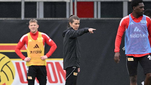 Warum? Season 1 Episode 6 - Why are there so few women coaches in football?