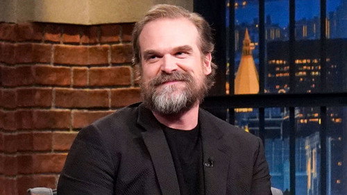 David Harbour, Kathryn Newton still