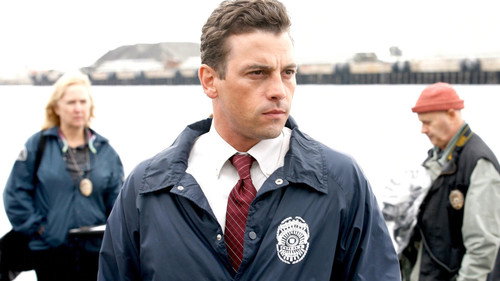 Law & Order: LA Season 1 Episode 6 - Hondo Field