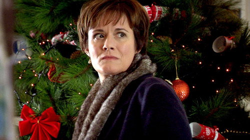 Holby City Season 16 Episode 12 - Ring in the New