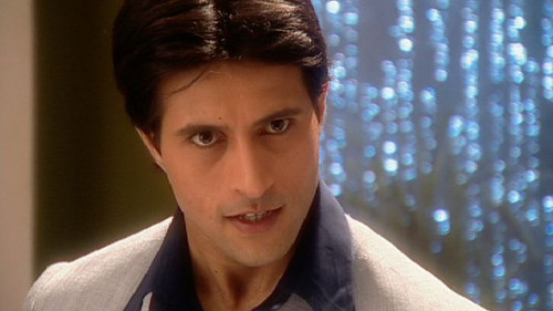 Raghav and Jassi Get Close still
