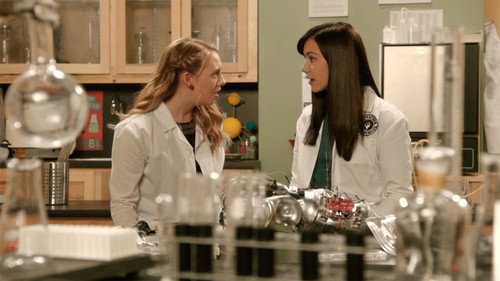 I Am Frankie Season 1 Episode 12 - I am...Hungry