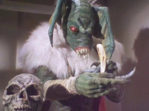 Kamen Rider Season 9 Episode 20 - The Banana Eating Ogre
