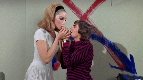 The Monkees Season 1 Episode 29 - Monkees Get Out More Dirt