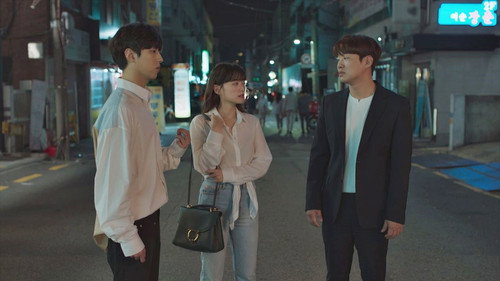 Be Melodramatic Season 1 Episode 11 - There's Something I Need to Figure Out... My Heart That Likes the Writer