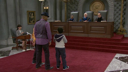 The Haunted Hathaways Season 2 Episode 21 - Haunted Family