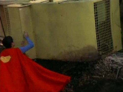 Superboy Season 1 Episode 17 - Birdwoman of the Swamps