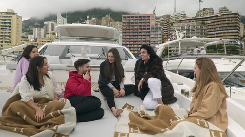 I Am Georgina Season 1 Episode 2 - Blink, and you'll miss it...