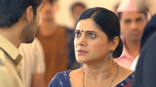 E1233. Pushpa Slaps Chirag still