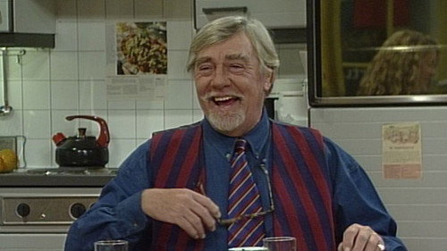 Oppassen!!! Season 7 Episode 15 - Roeien met de riemen die je hebt