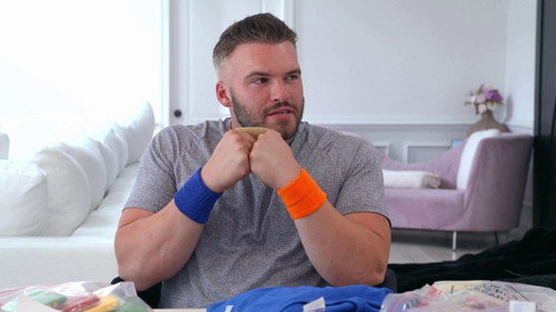 Jersey Shore: Family Vacation Season 8 Episode 29 - Diapers and DMs