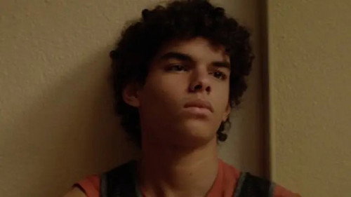 Les Grands Season 1 Episode 4 - Episode 4