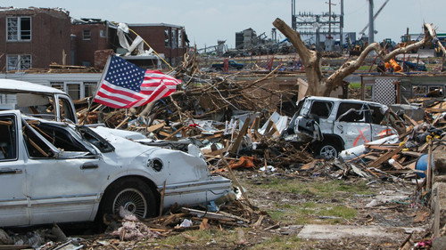 In the Eye of the Storm Season 4 Episode 7 - Stranded in St. Louis