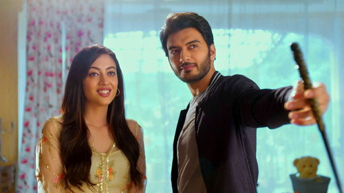 Yehh Jadu Hai Jinn Ka! Season 2 Episode 17 - A Surprise for Roshni