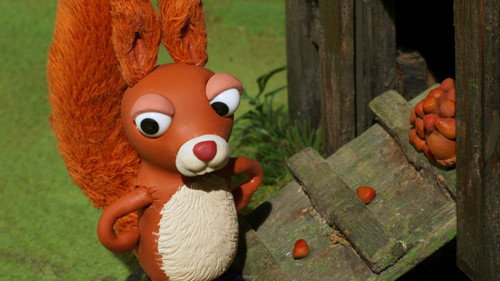 Shaun the Sheep: Adventures from Mossy Bottom Season 1 Episode 7 - Squirrelled Away