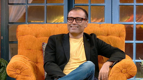 Teen Geetkaar Bane Kapil Ke Yaar still
