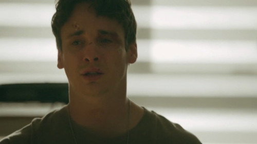 Les Armes Season 2 Episode 17 - Episode 17