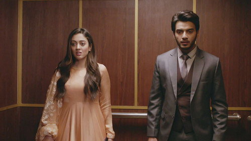 Aman, Roshni's Awkward Meeting still