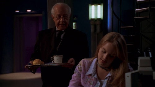 Birds of Prey Season 1 Episode 11 - Reunion