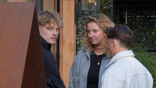 Episode 95 still