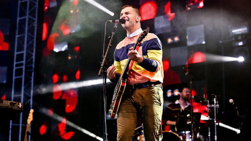 Glastonbury Season 18 Episode 4 - Bleachers