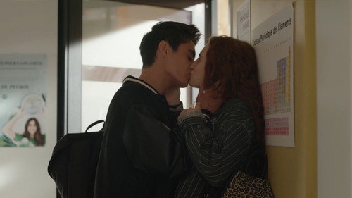 Episode 1713 still